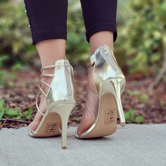 Women's Open Toe Strappy High Heels Sandals Ligth Gold Color - Picture 3 of 5